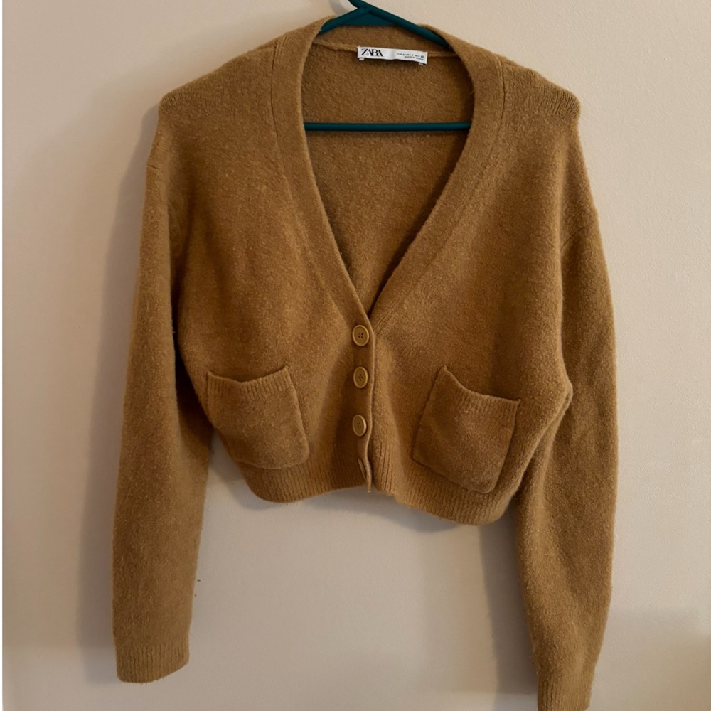Zara Women's Tan Cardigan Sweater